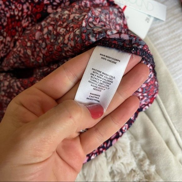 Abound Blouse - Picture 15 of 16